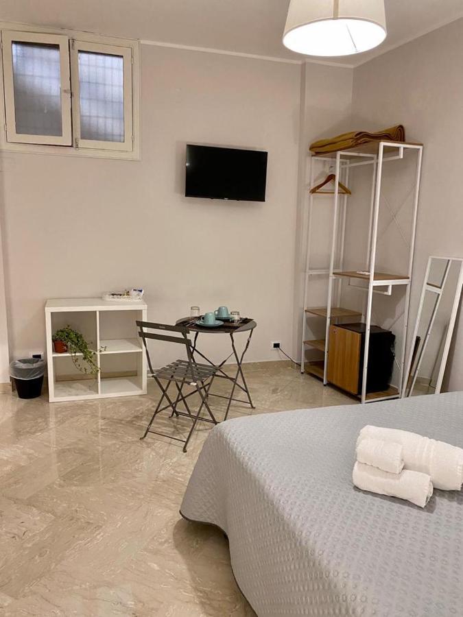 Ginevra Rooms Бари Екстериор снимка