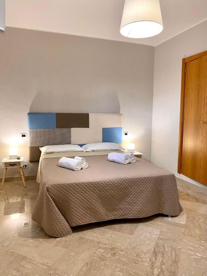 Ginevra Rooms Бари Екстериор снимка